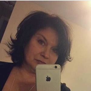 Meet your Posher, Gloria